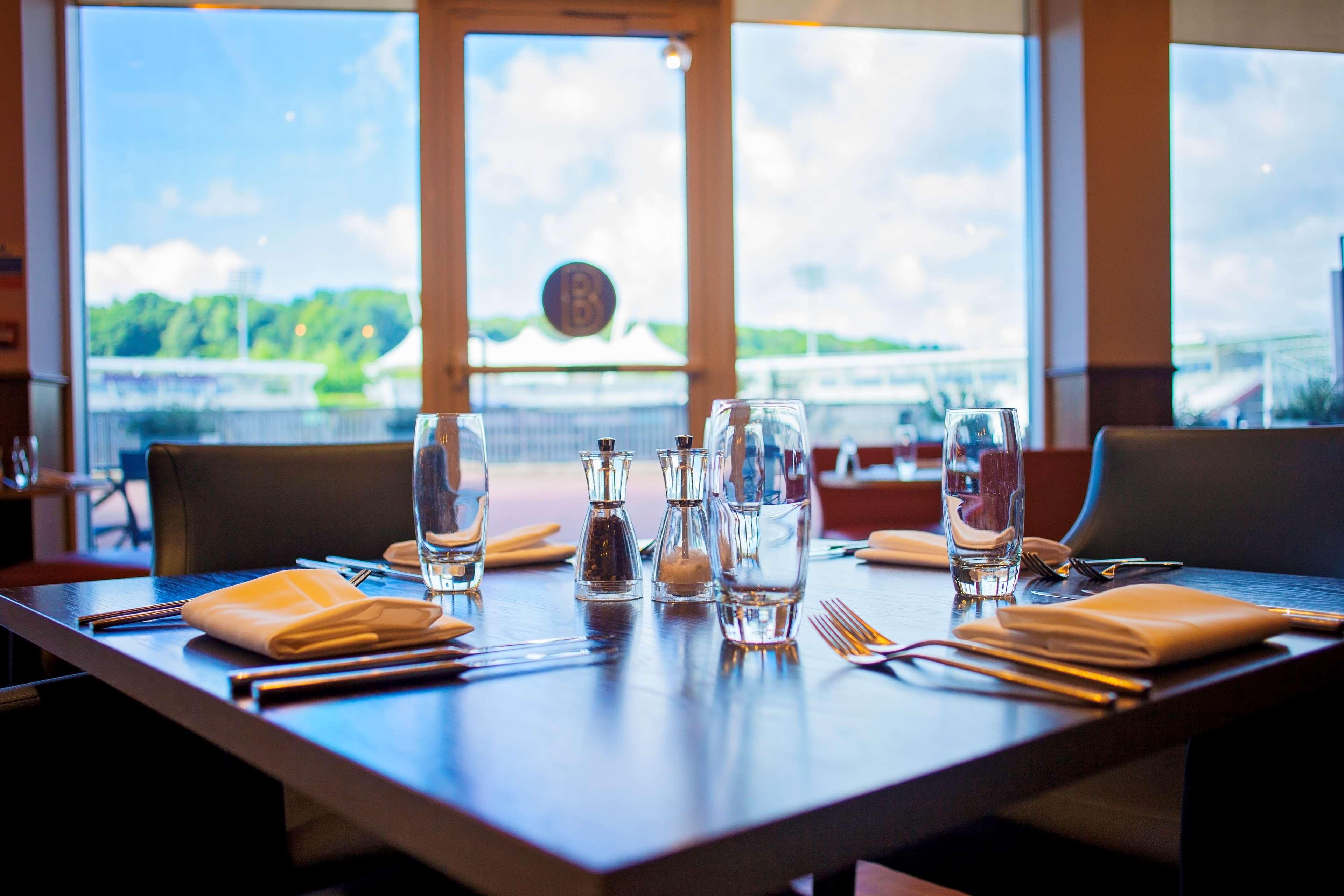 Hilton Southampton - Utilita Bowl Hotel Buitenkant foto