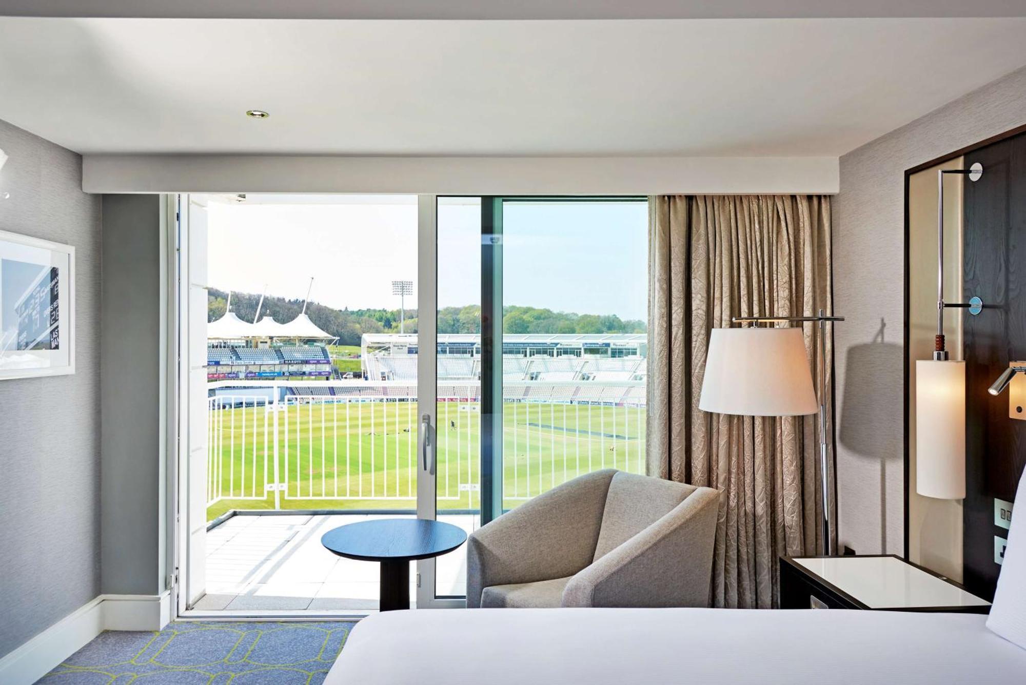 Hilton Southampton - Utilita Bowl Hotel Buitenkant foto